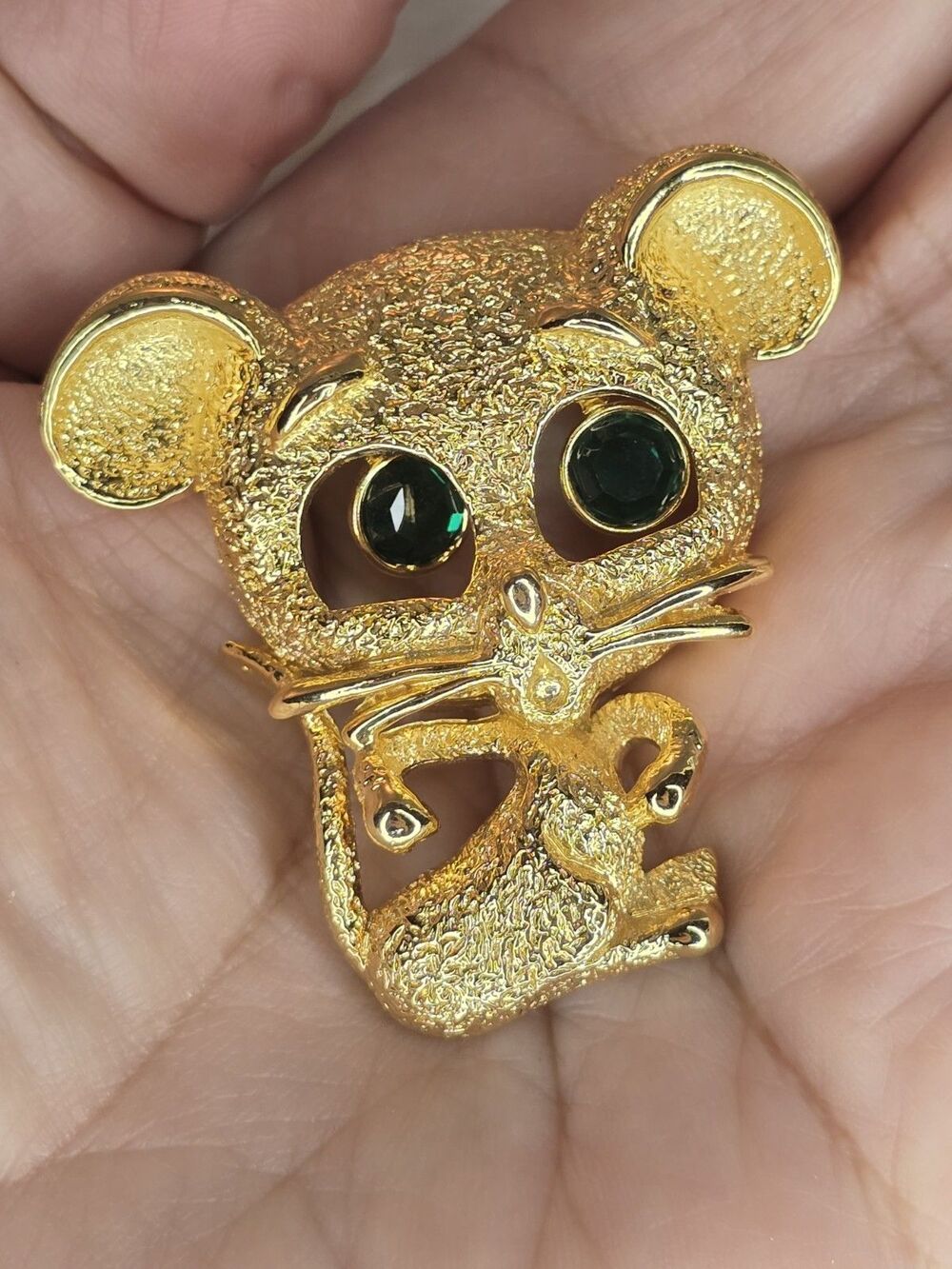 Vintage JJ Gold Tone Mouse Brooch Green Rhinestone Dangle Eyes Figural #293